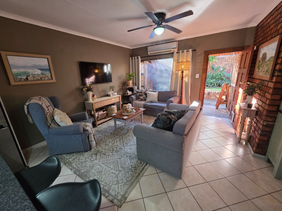 3 Bedroom Property for Sale in Langenhovenpark Free State